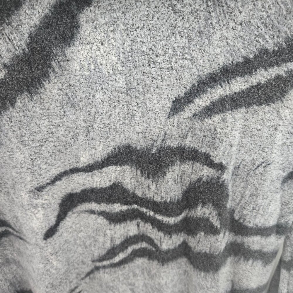 White House Black Market Gray Black Soft Cowl Tiger Print Sweater Midi XS Dress - Picture 5 of 14